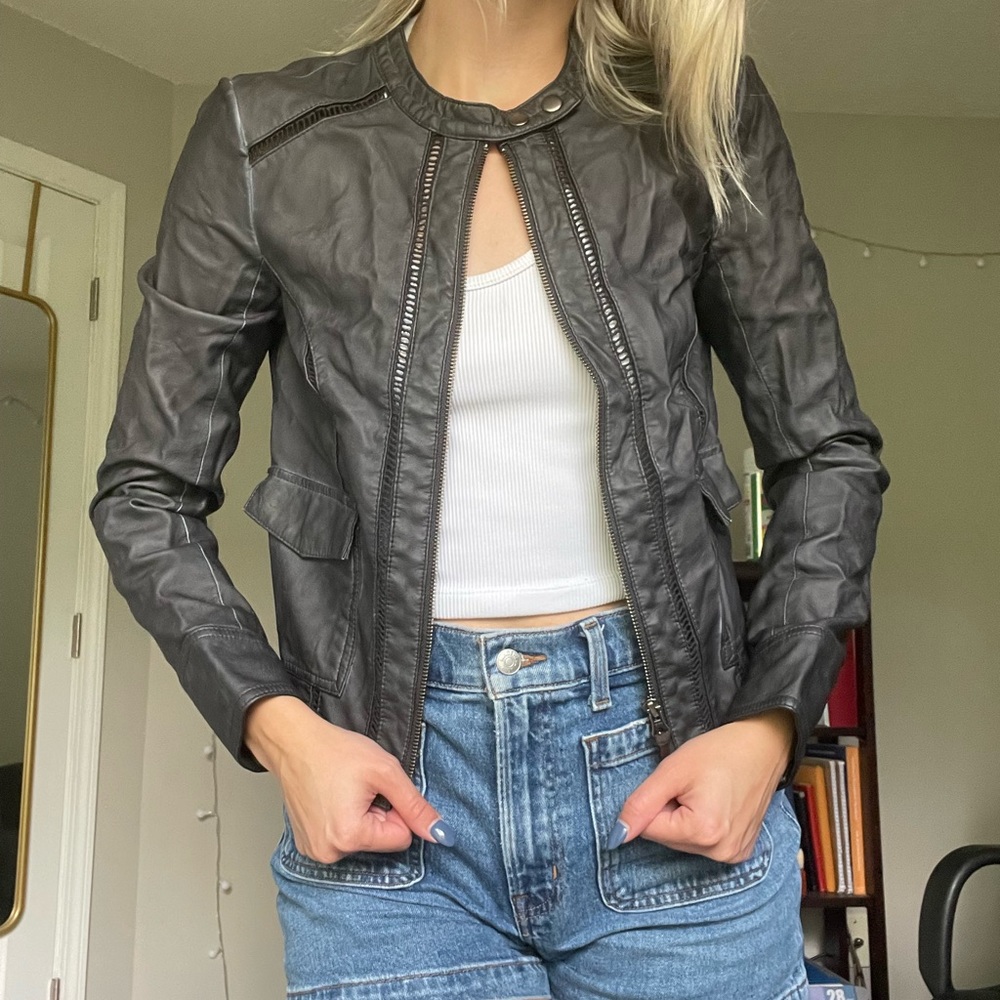 Bomber jacket